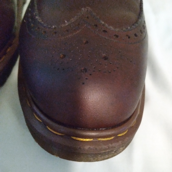 Dr Martin Oxford Wingtips 12 - Picture 7 of 16